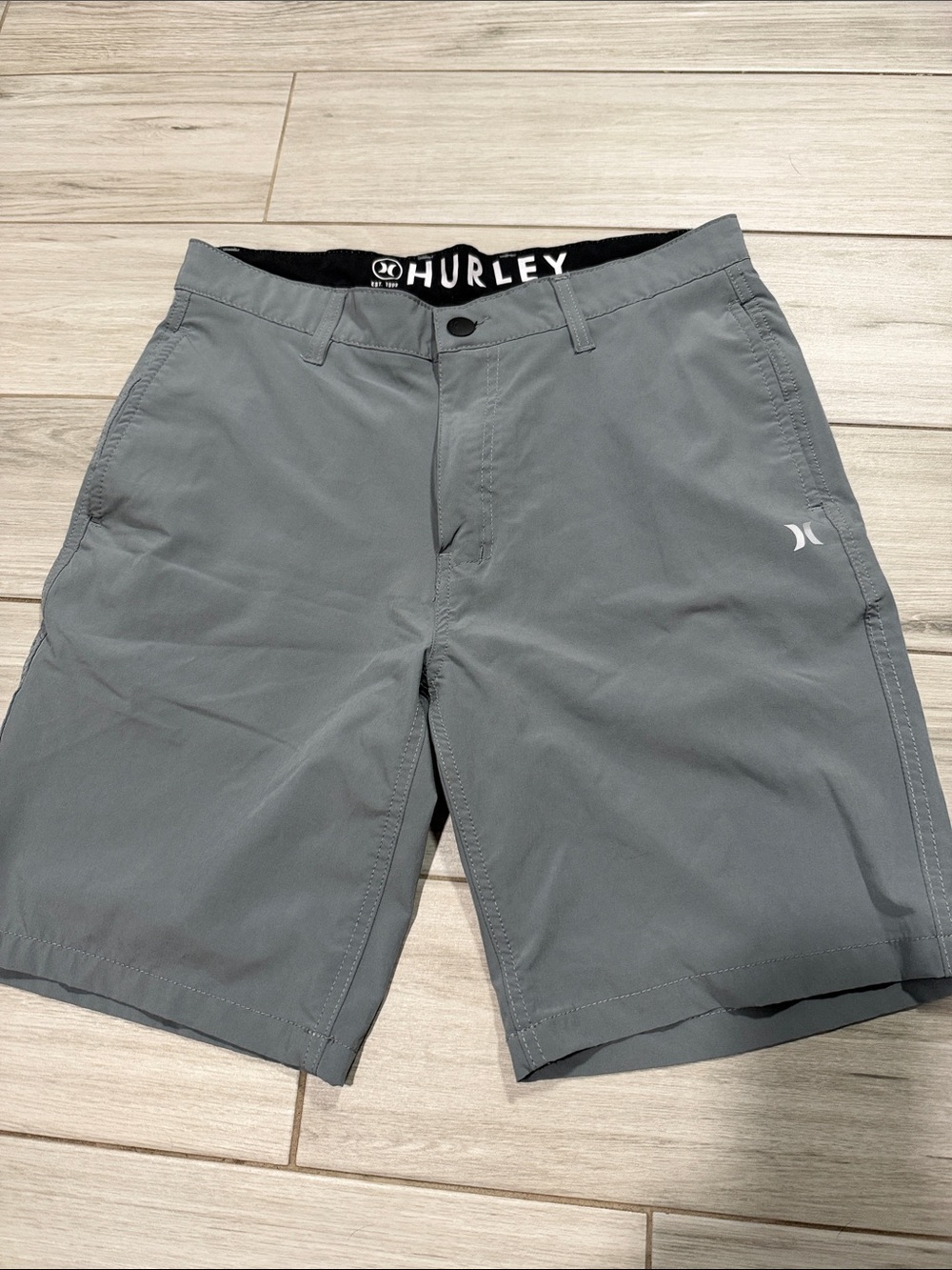 Hurley Men’s Gray Athletic Hybrid Shorts